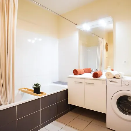 Modern Studio, Tram 5 Min From Partdieu, Wi-fi * Вийёрбан
