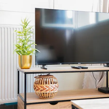 Modern Studio, Tram 5 Min From Partdieu, Wi-fi Вийёрбан