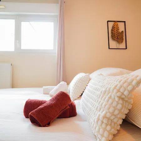 Modern Studio, Tram 5 Min From Partdieu, Wi-fi *